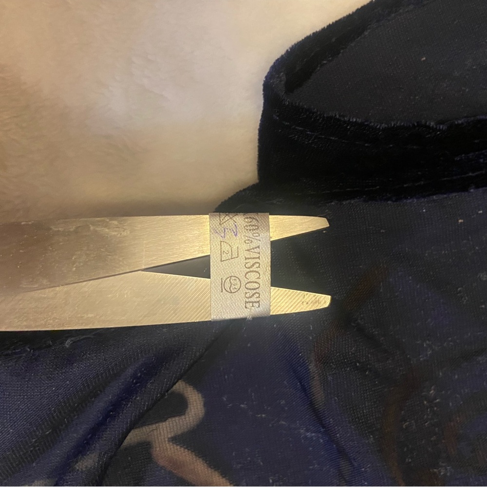 Scarf Velvet Devore Ornate Blue and Black Scarf Fine Silk Viscose Burnt Out NWOT - Picture 9 of 10